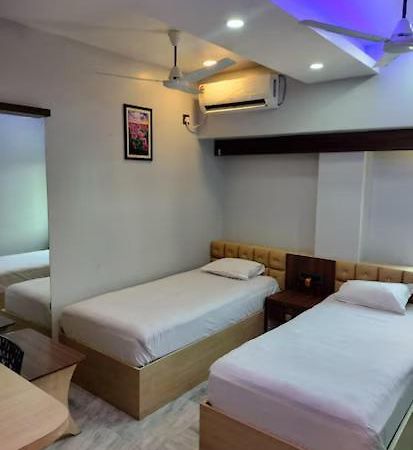 Hotel Epar Bangla Agartala Ngoại thất bức ảnh